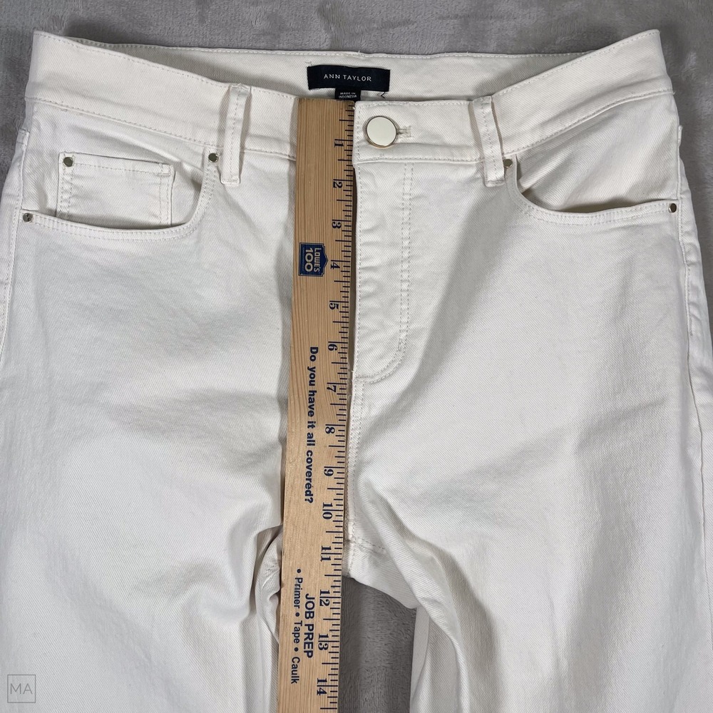 Ann Taylor Women's Jeans The Wide Leg Fringe Hem Neutral Casual 8 Cream - Picture 3 of 7